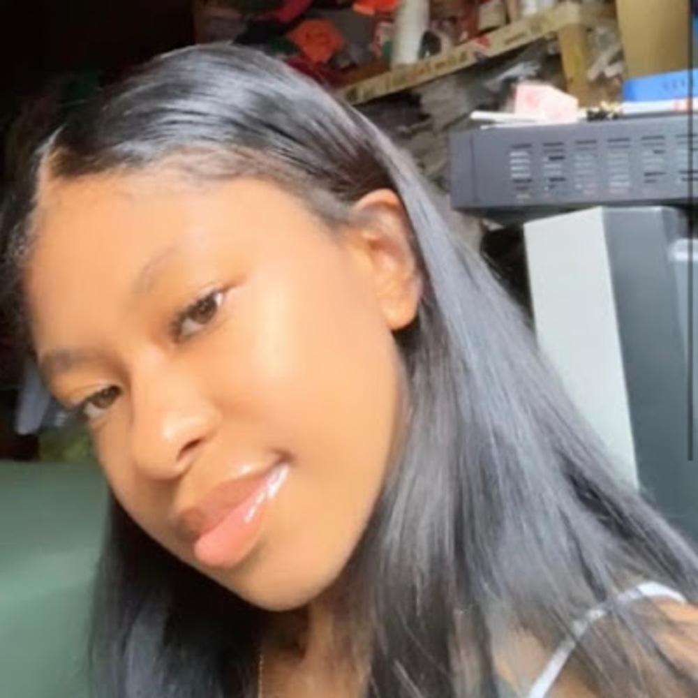 Meet your Posher, Briona